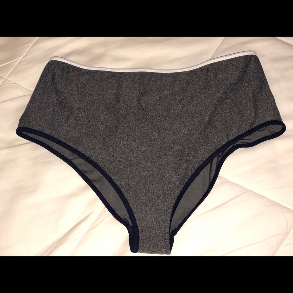 AMERICAN EAGLE - High Waisted Bikini Bottom : SZ M